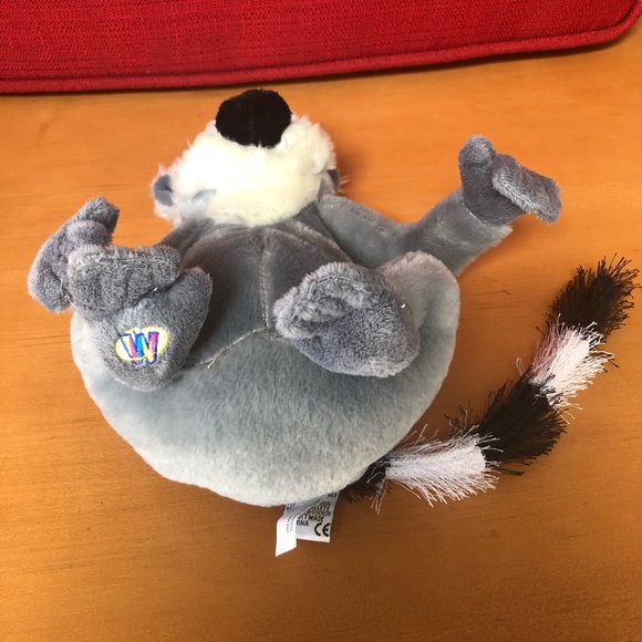 Ganz WebKinz Ringtailed Lemur (HM 369) - Picture 4 of 8